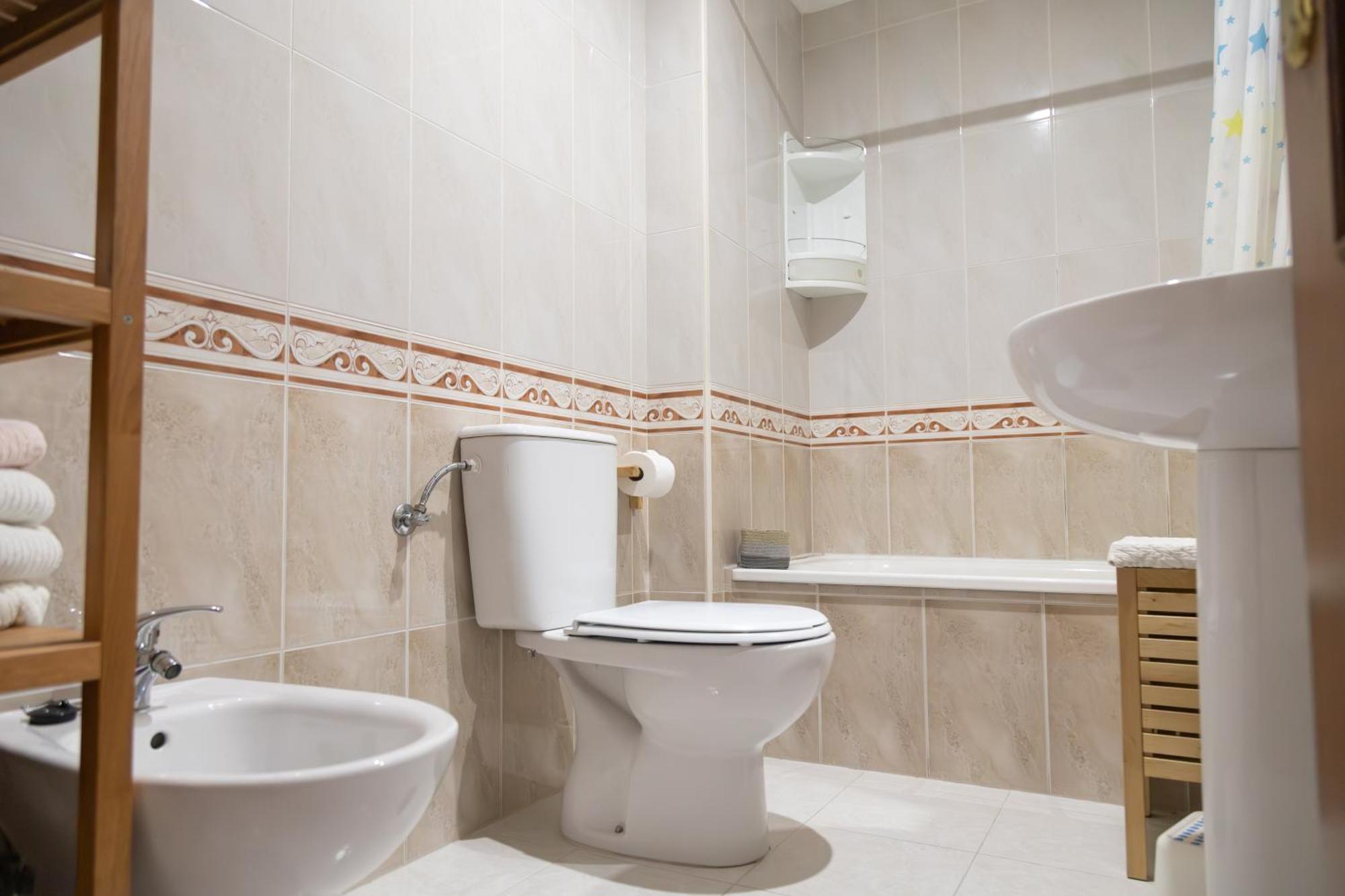 Apartamento Completo, Amplio, Muy Iluminado Y Con Plaza De Garaje Incluida. Эль-Грове Экстерьер фото
