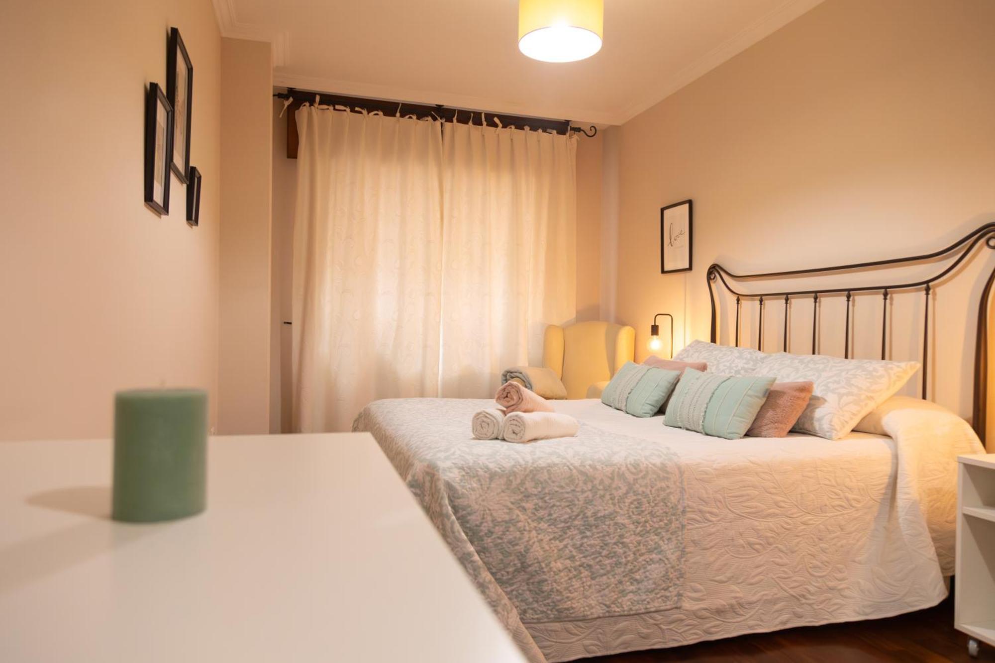 Apartamento Completo, Amplio, Muy Iluminado Y Con Plaza De Garaje Incluida. Эль-Грове Экстерьер фото