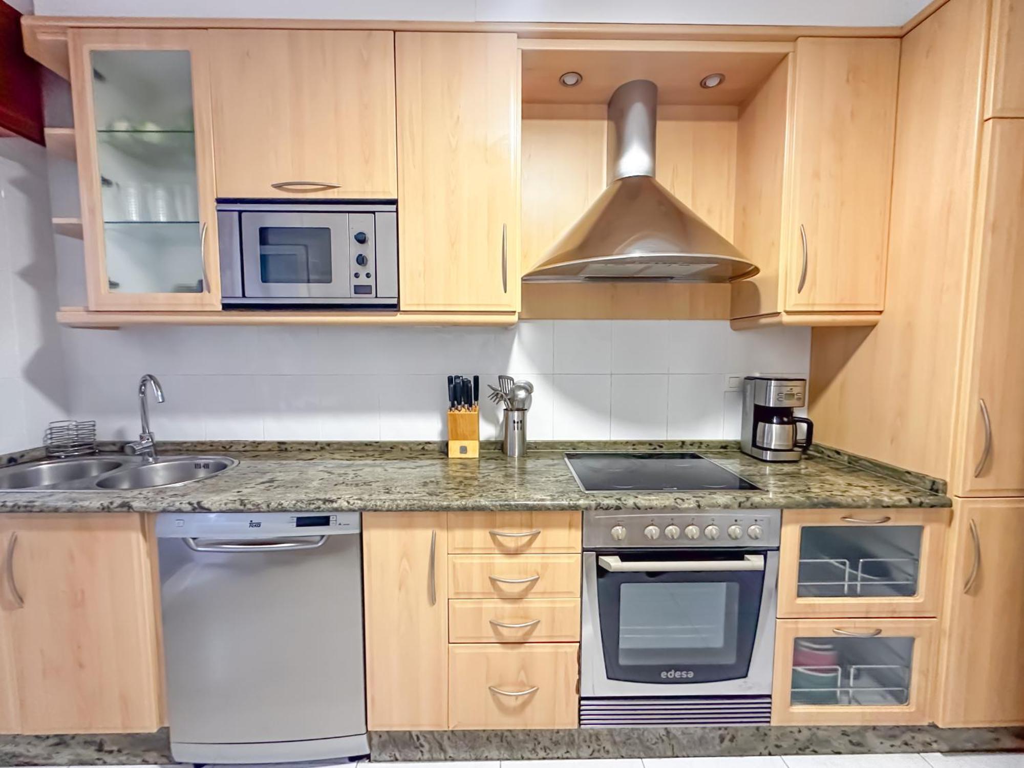 Apartamento Completo, Amplio, Muy Iluminado Y Con Plaza De Garaje Incluida. Эль-Грове Экстерьер фото