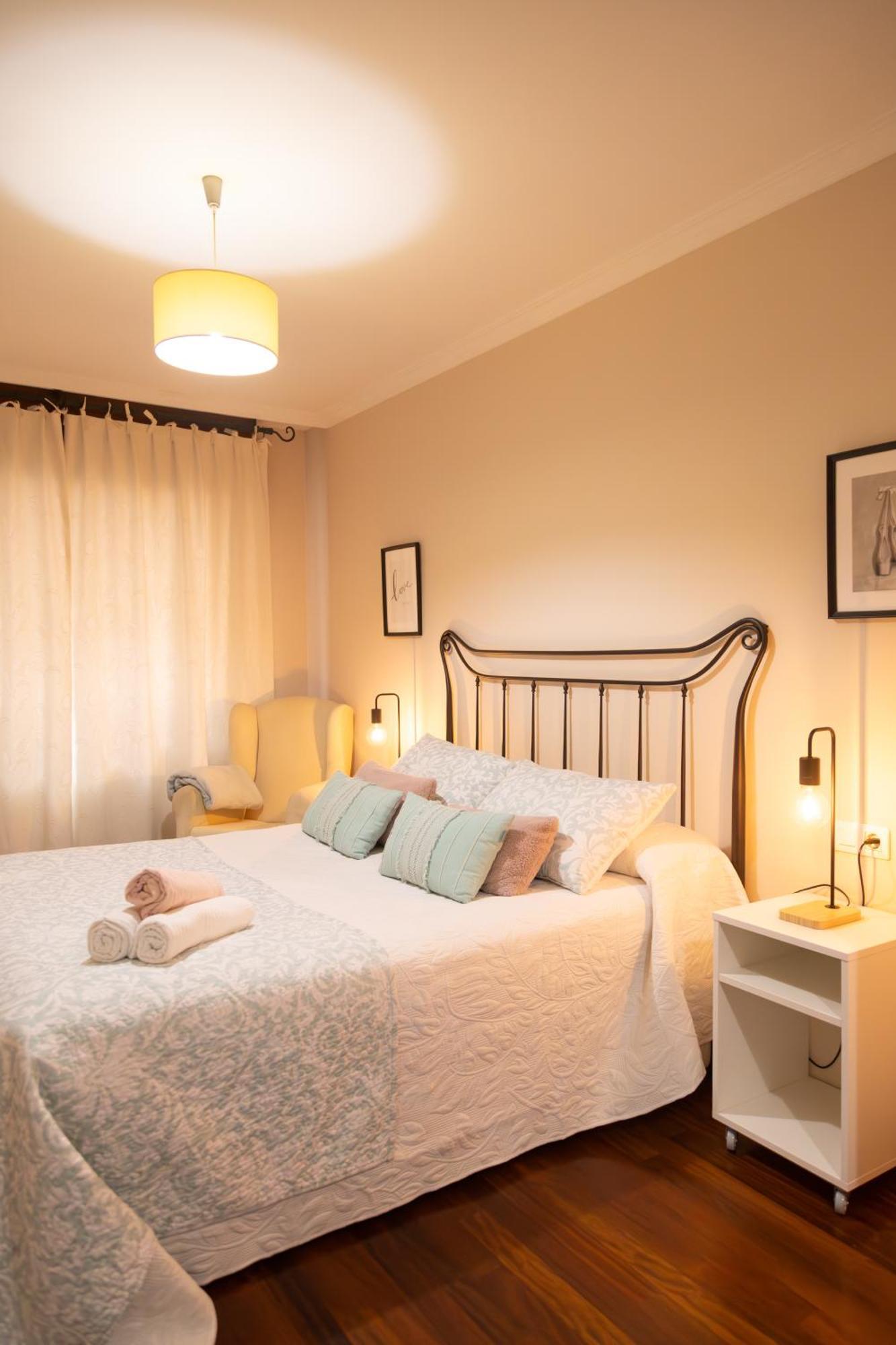 Apartamento Completo, Amplio, Muy Iluminado Y Con Plaza De Garaje Incluida. Эль-Грове Экстерьер фото