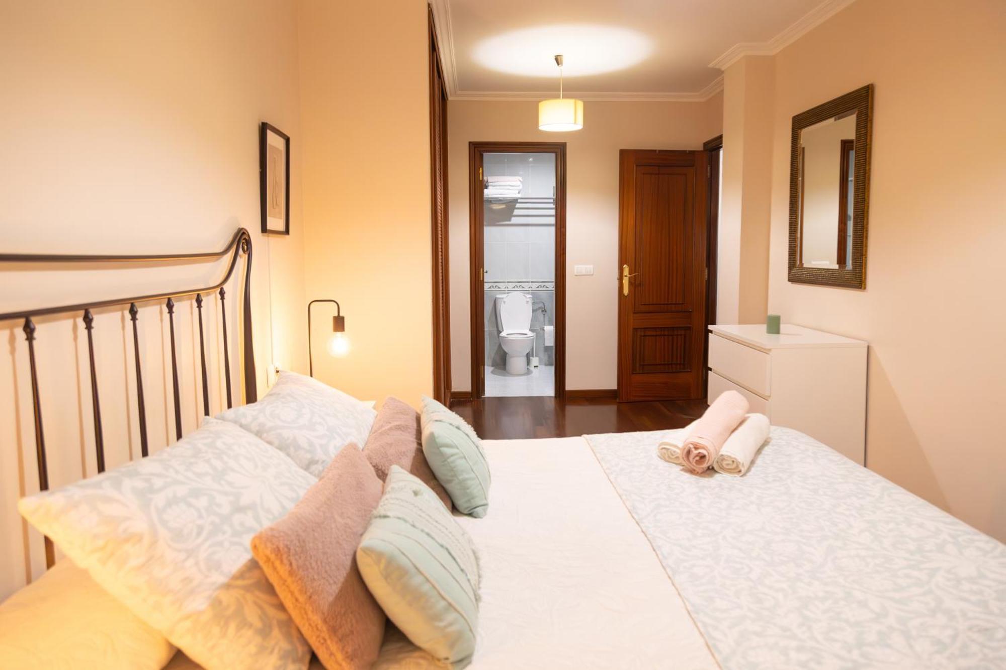 Apartamento Completo, Amplio, Muy Iluminado Y Con Plaza De Garaje Incluida. Эль-Грове Экстерьер фото