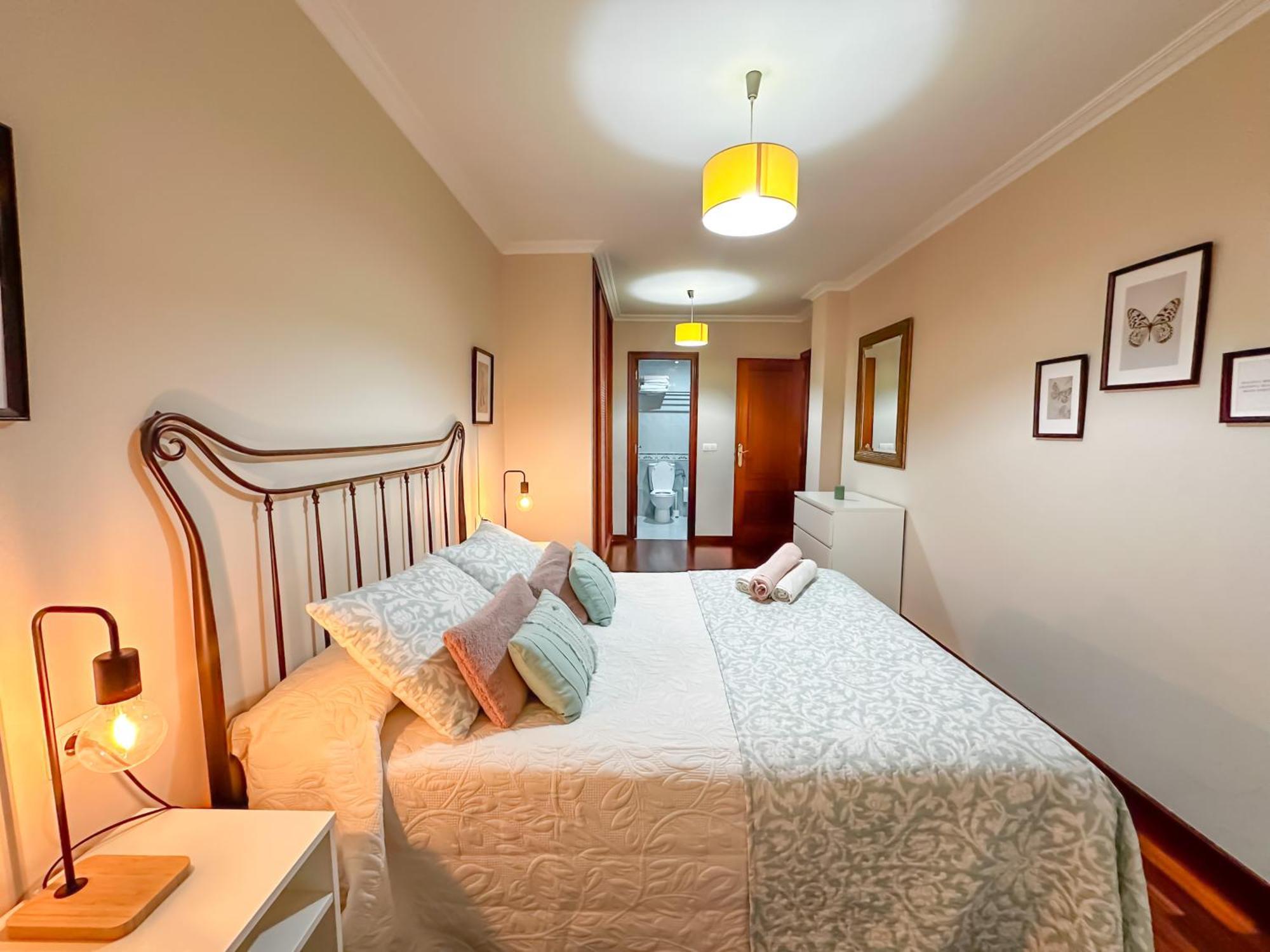 Apartamento Completo, Amplio, Muy Iluminado Y Con Plaza De Garaje Incluida. Эль-Грове Экстерьер фото